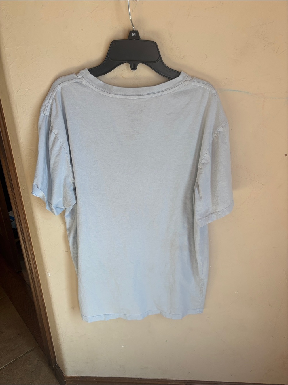 Guess tee! Men’s XL - Picture 3 of 3